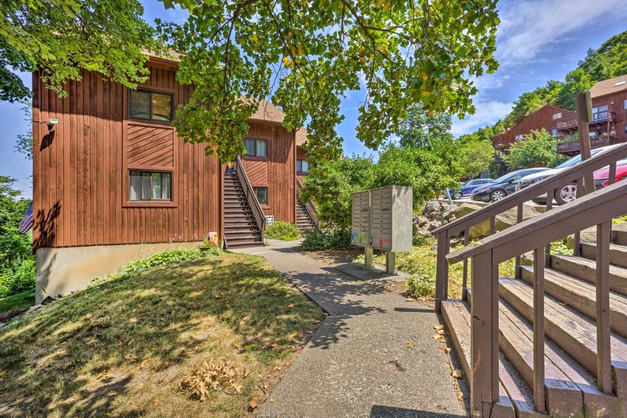 Vernon Township Condo With Balcony Near Ski Lifts! Экстерьер фото